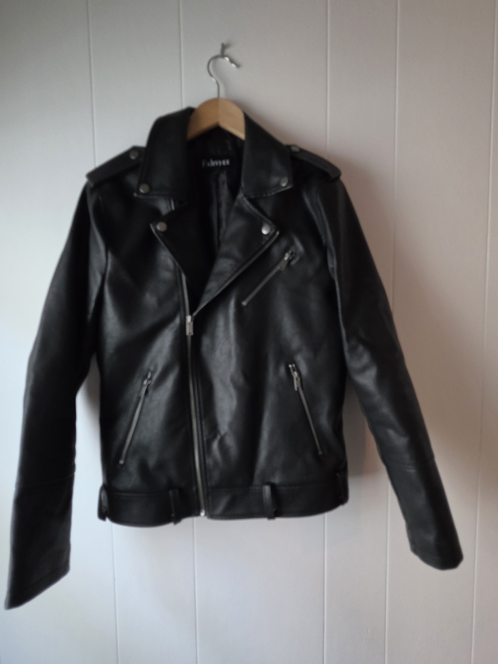 Fahsyee Women's Black Faux Leather Moto Jacket Belted Biker Zip Size S
